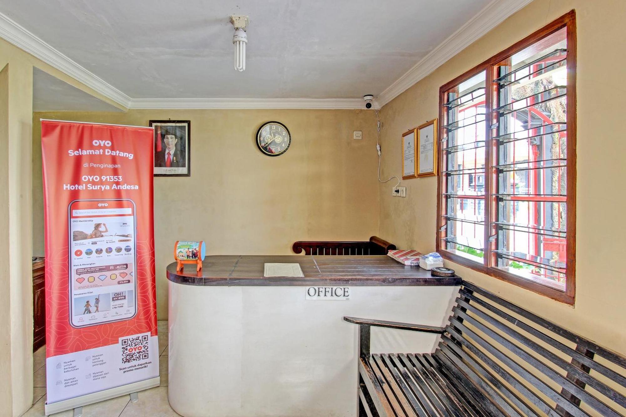 Oyo 91353 Hotel Surya Andesa Klaten Dış mekan fotoğraf