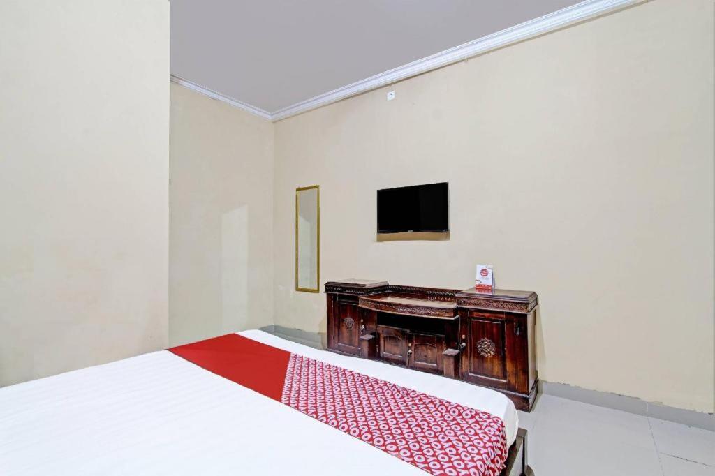 Oyo 91353 Hotel Surya Andesa Klaten Dış mekan fotoğraf