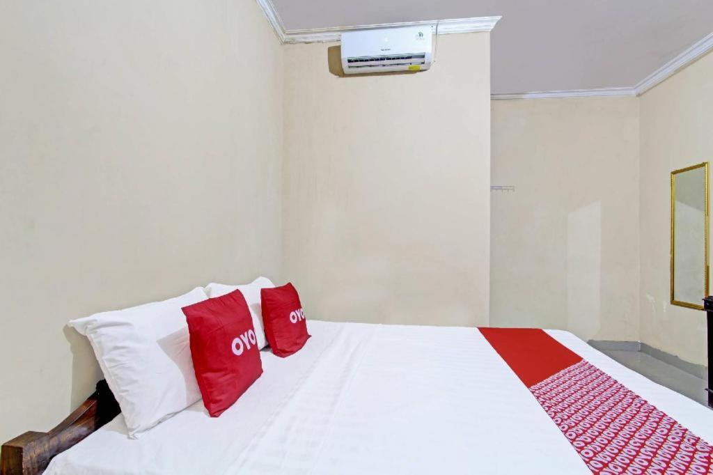 Oyo 91353 Hotel Surya Andesa Klaten Dış mekan fotoğraf